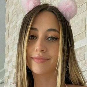 MARIAM OLIVERA Nude .